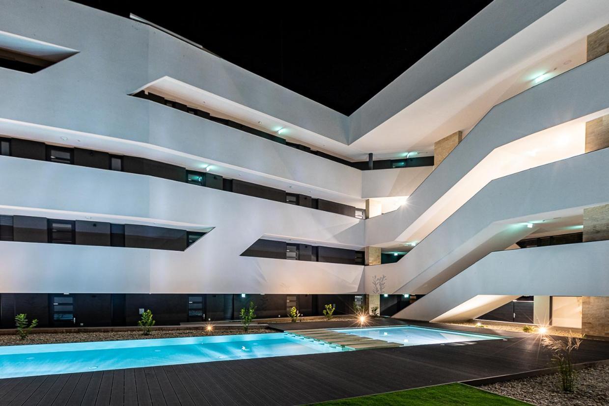 Marina Apartment *